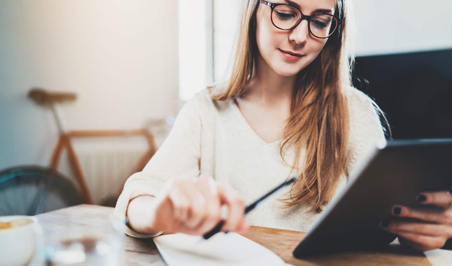 woman working on her tablet